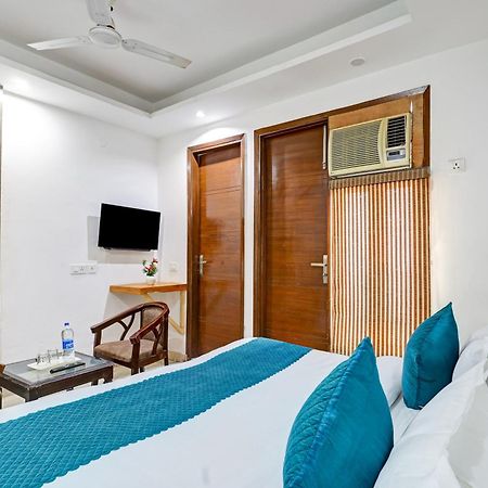 Hotel Aron By The Premium Villa New Delhi Exterior photo