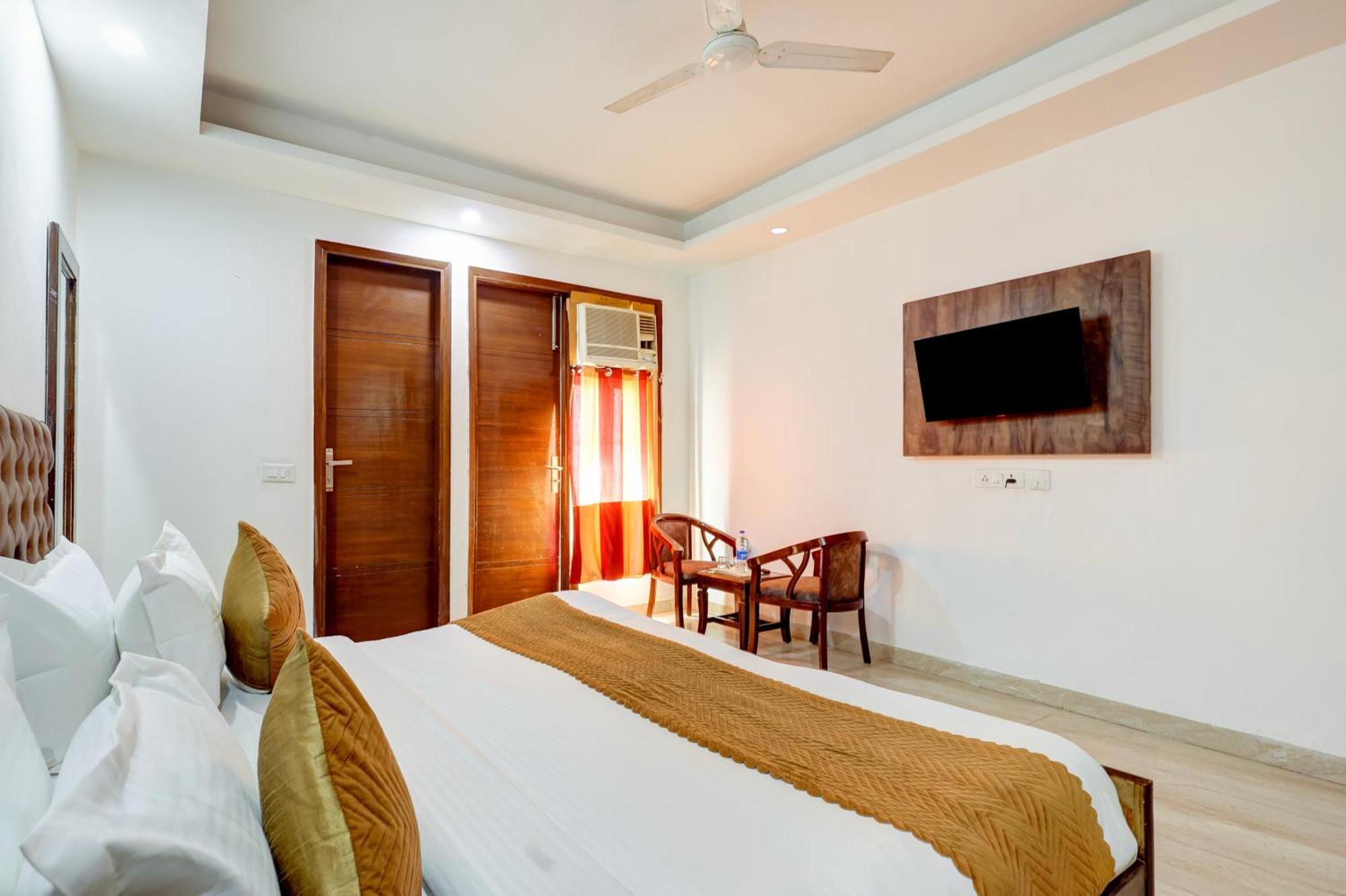 Hotel Aron By The Premium Villa New Delhi Exterior photo
